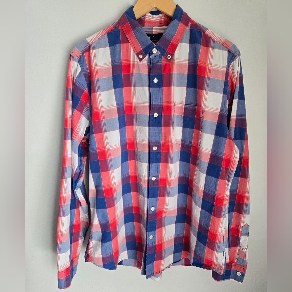 GAP Men's Casual Red and Blue Checkered Cotton Shirt
